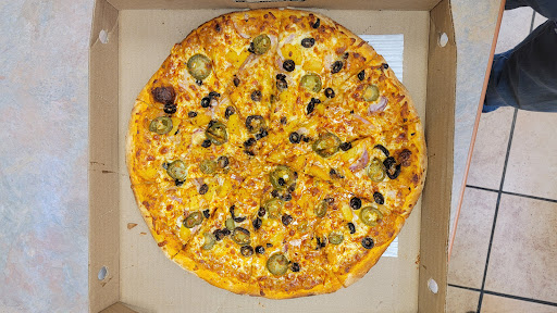 Photo of Pizza Pizza - 35 Dundas St W, Trenton, ON K8V 3N9